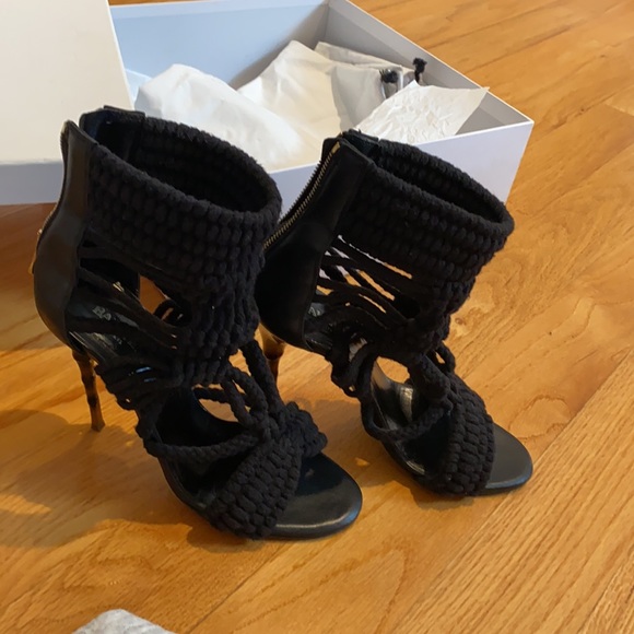 Balmain Sandals “khloe kardashian sandals” - Picture 4 of 5